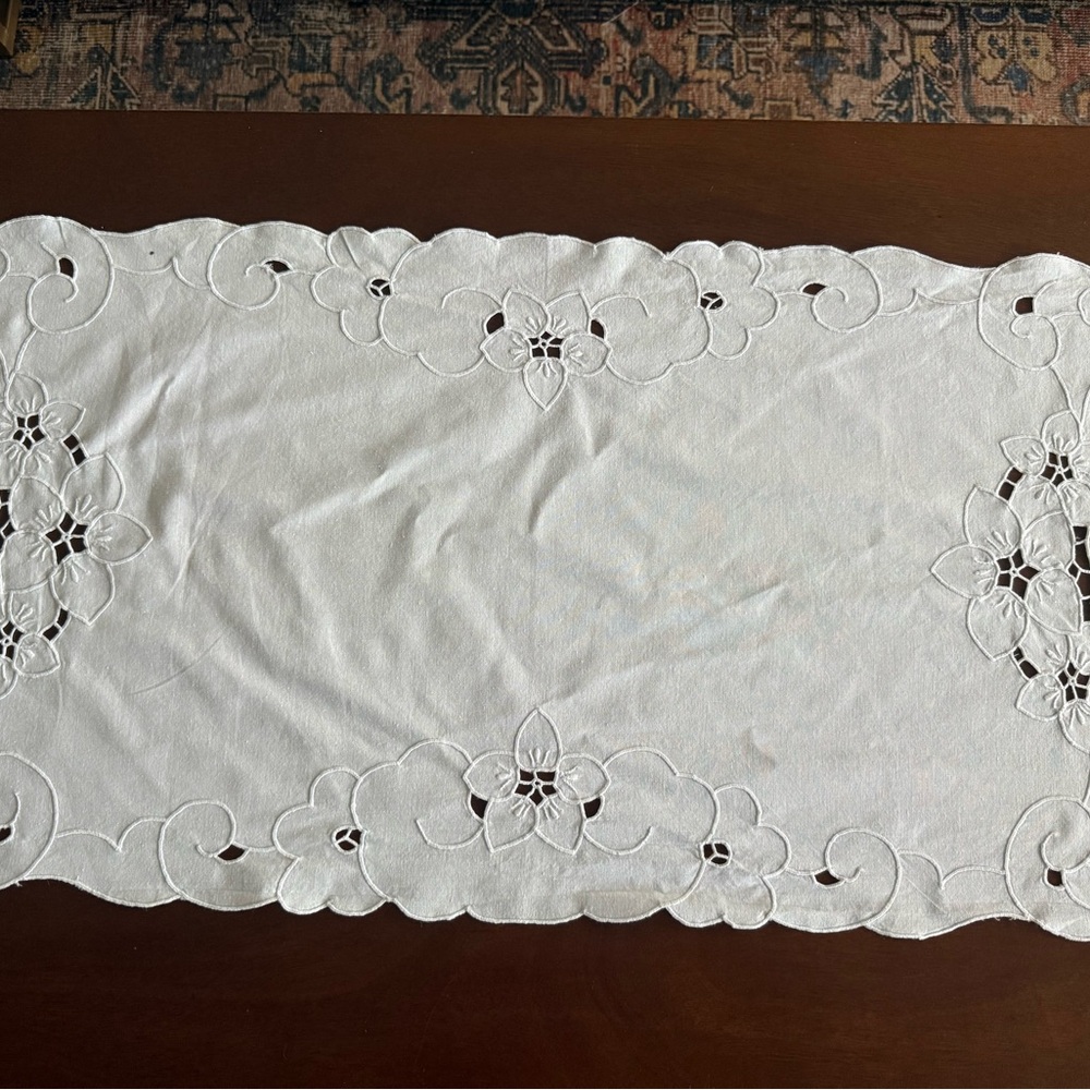 White Embroidered Table Runner with Scalloped Edges